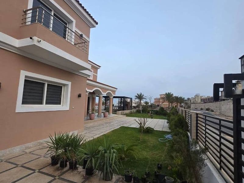 Luxury Villa | 1,000 SQM Land-fimac
