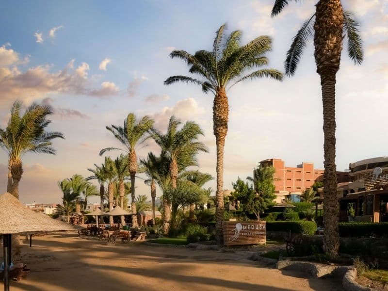 Luxurious Beachfront Apartment at Palma Resort-Fimac